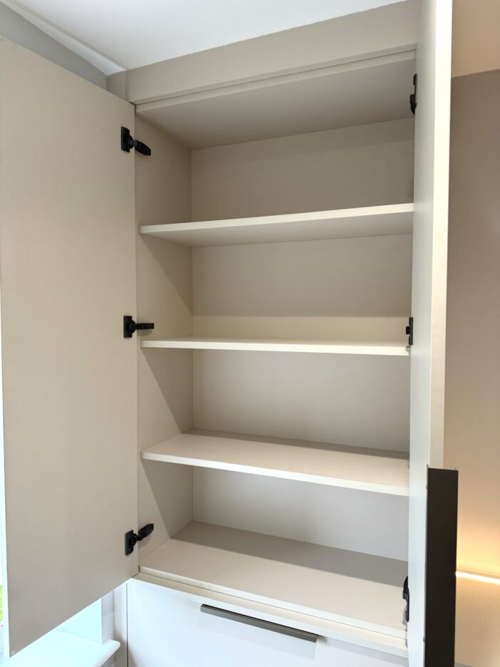 classicdressingroom5 scaled