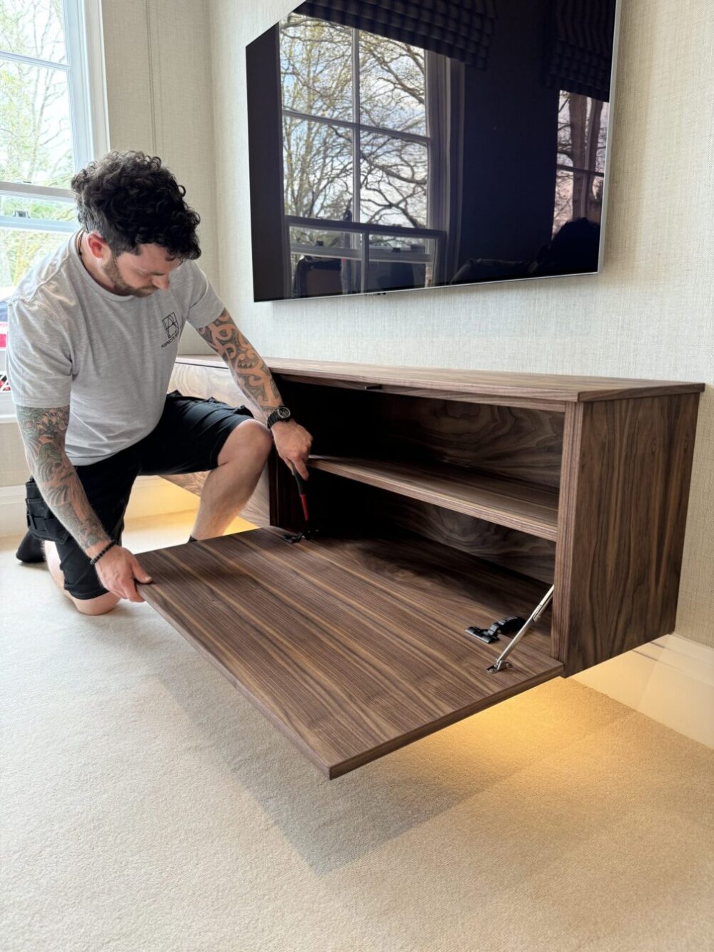 Wardrobes walnut1 scaled